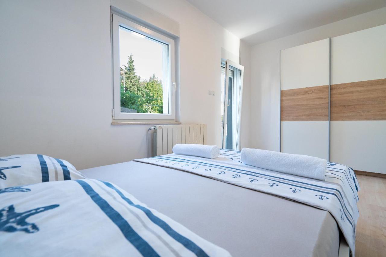Apartman Ana Novi Vinodolski Exterior foto