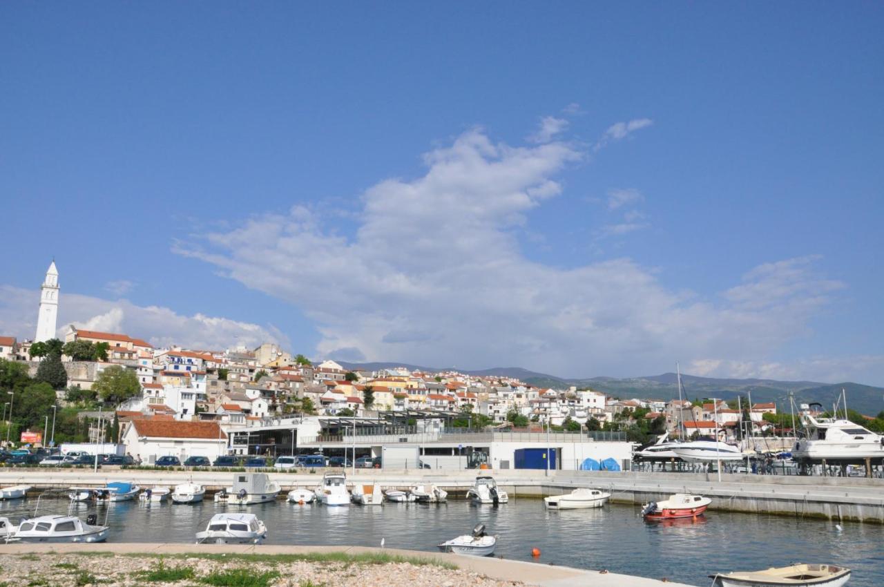 Apartman Ana Novi Vinodolski Exterior foto